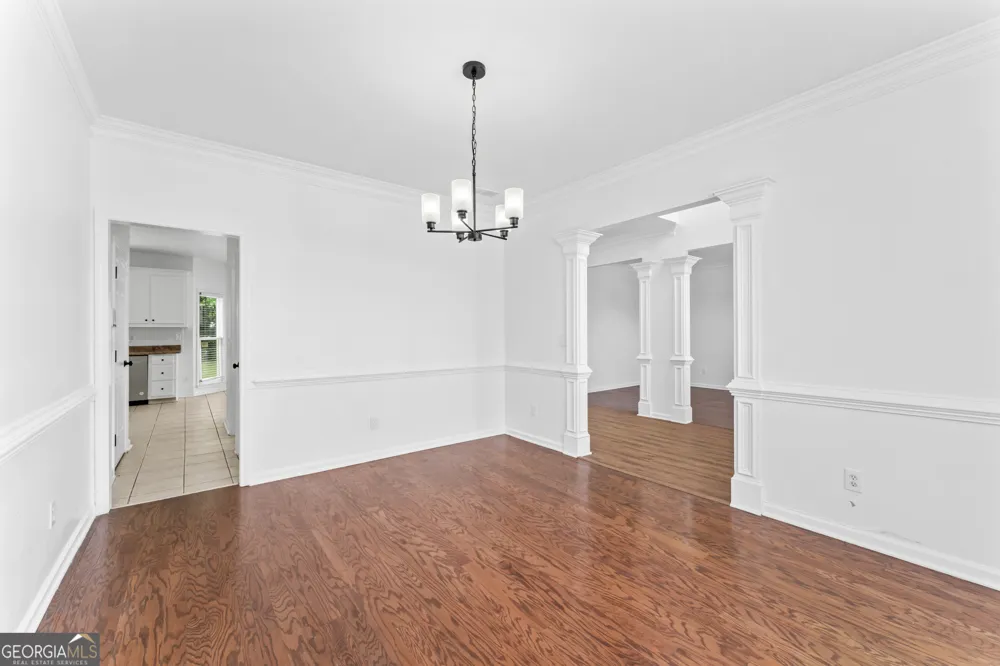 4267 Azalea WALK Ellenwood, GA 30294