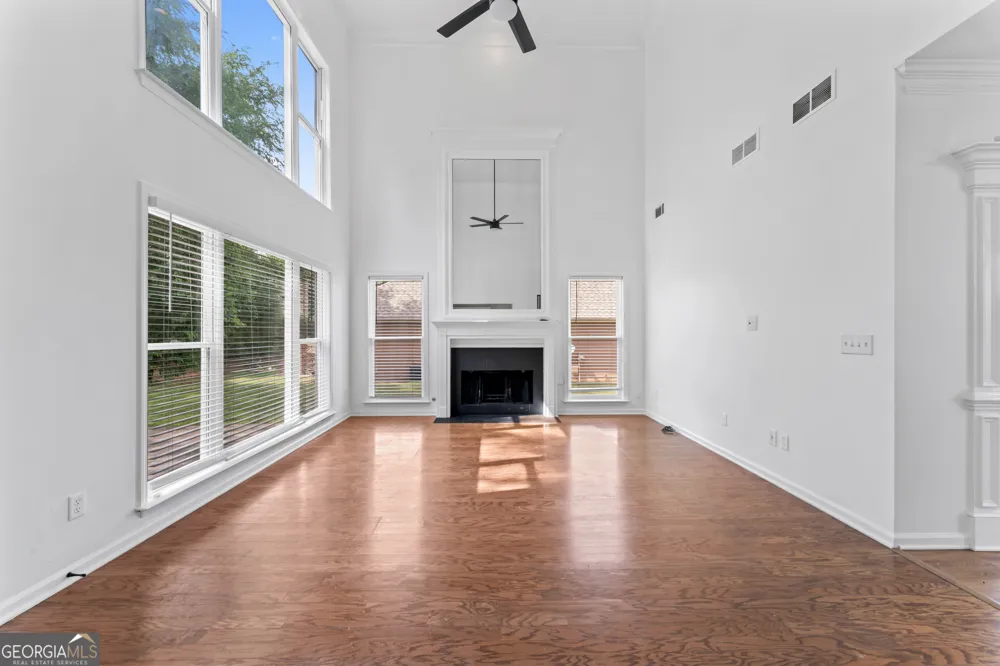 4267 Azalea WALK Ellenwood, GA 30294