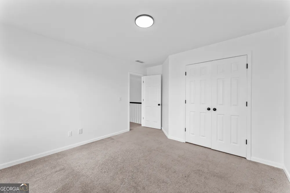 4267 Azalea WALK Ellenwood, GA 30294