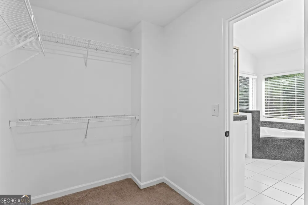 4267 Azalea WALK Ellenwood, GA 30294