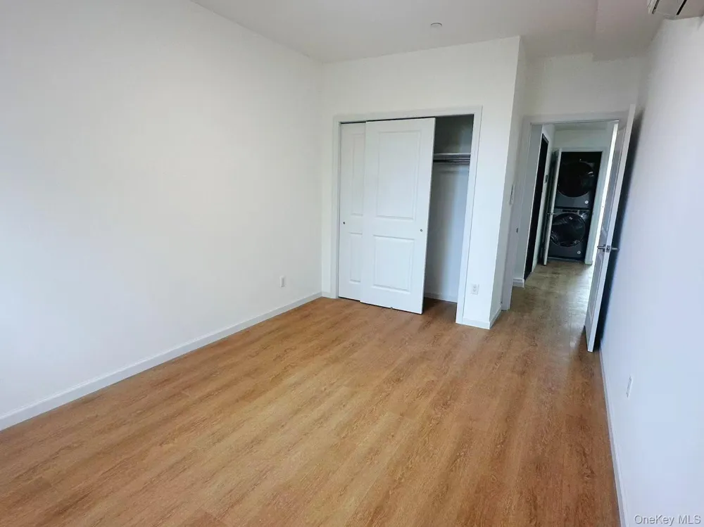 30-87 Steinway Street #2FL Astoria, NY 11103