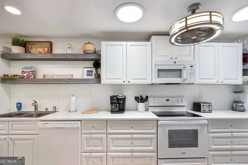 850 Mallery ST St. Simons, GA 31522