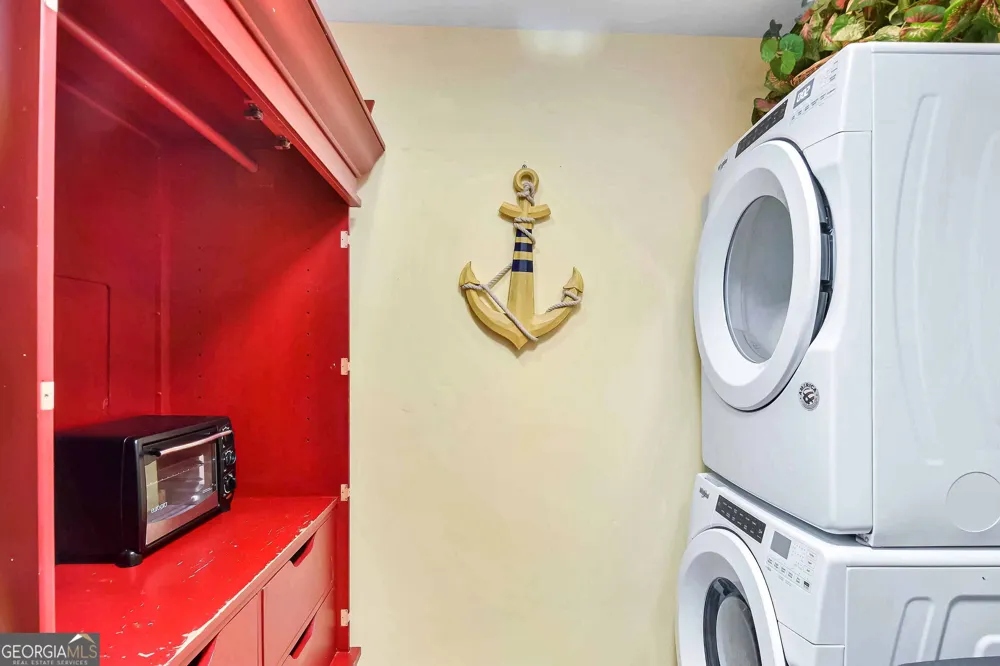850 Mallery ST St. Simons, GA 31522