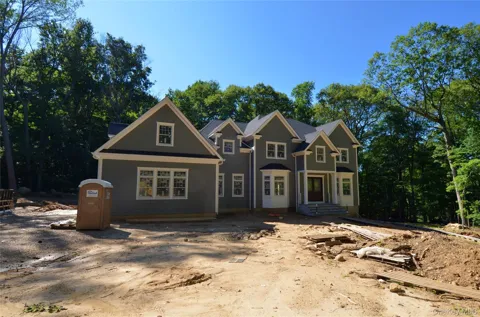 550 Moriches Road