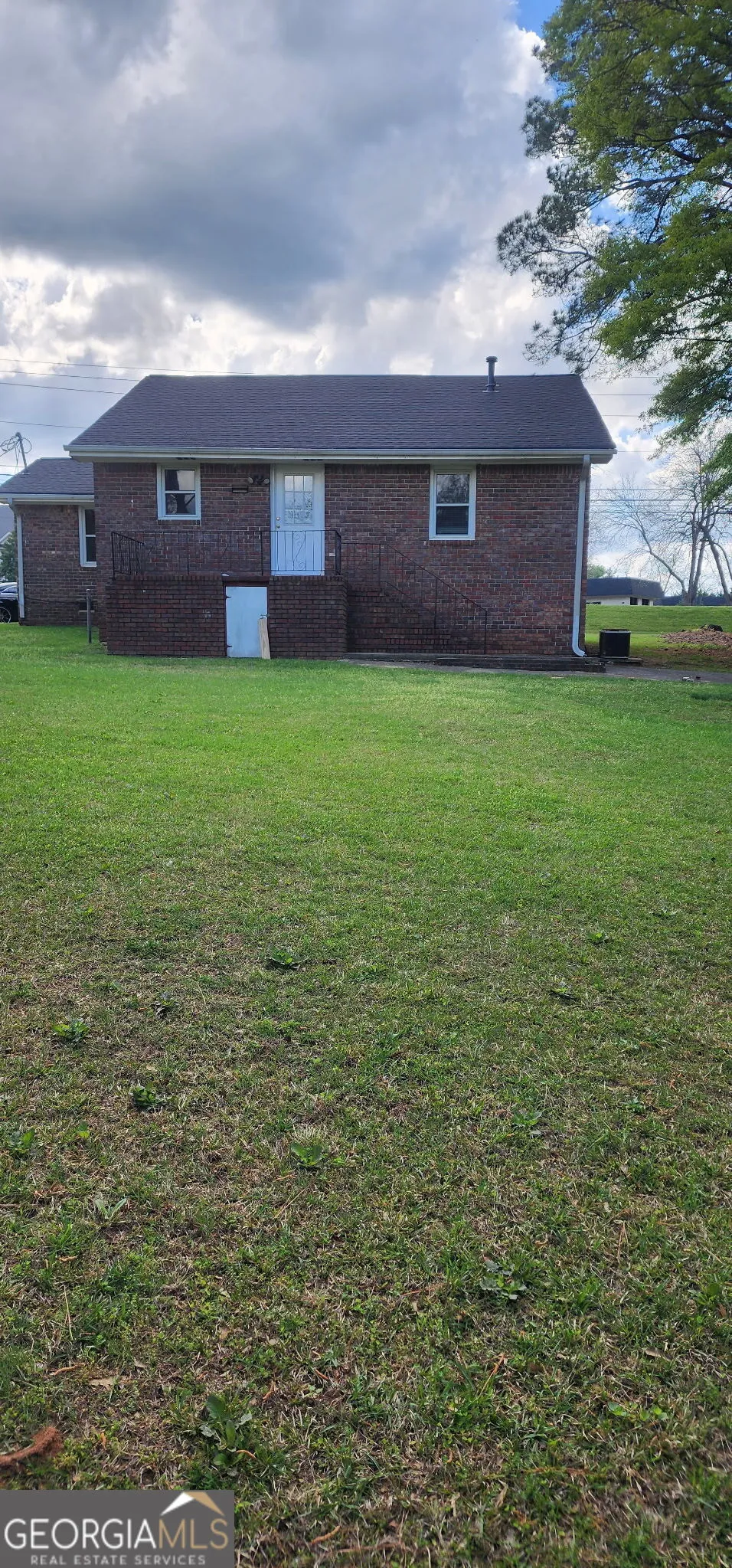 535 N Jeff Davis DR Fayetteville, GA 30214