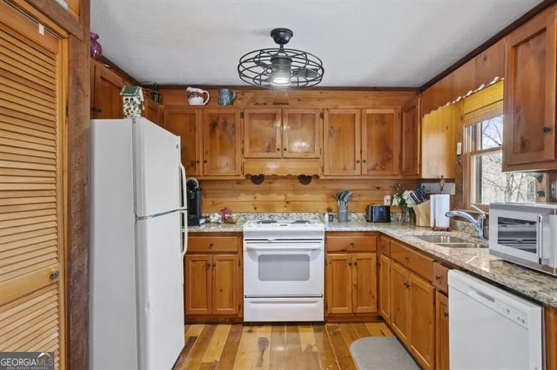 81 Cardinal CV Big Canoe, GA 30143
