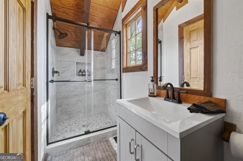 81 Cardinal CV Big Canoe, GA 30143