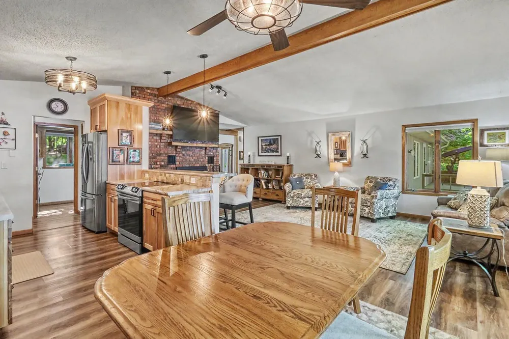 14296 E Fox Lake Road Detroit Lakes, MN 56501