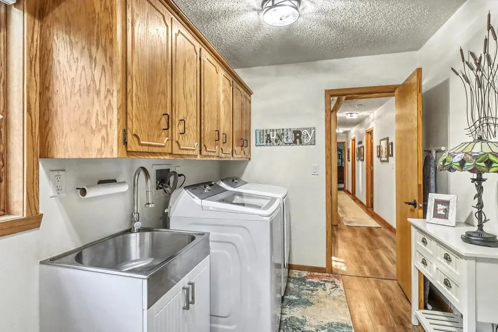 14296 E Fox Lake Road Detroit Lakes, MN 56501