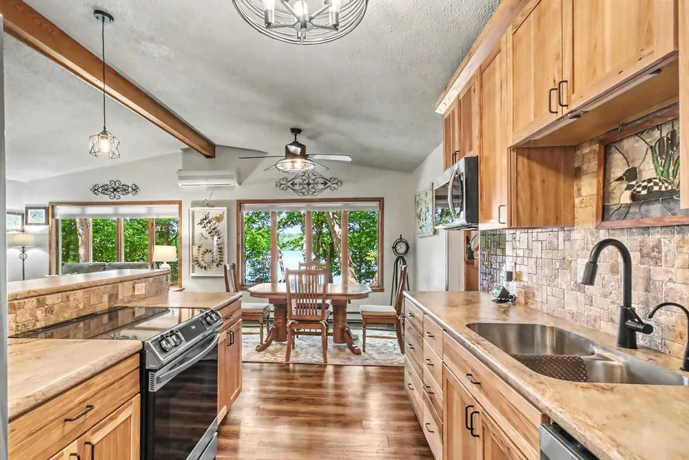 14296 E Fox Lake Road Detroit Lakes, MN 56501