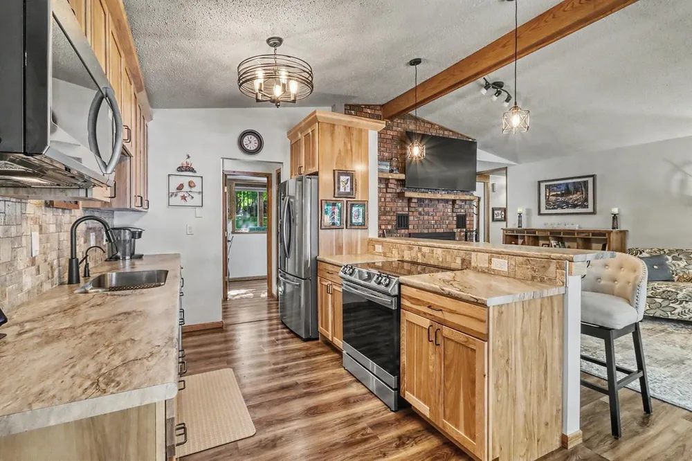 14296 E Fox Lake Road Detroit Lakes, MN 56501