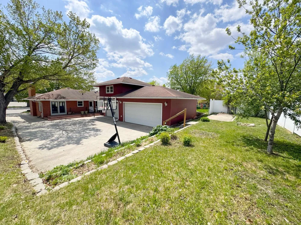 1020 W Lincoln Avenue Fergus Falls, MN 56537