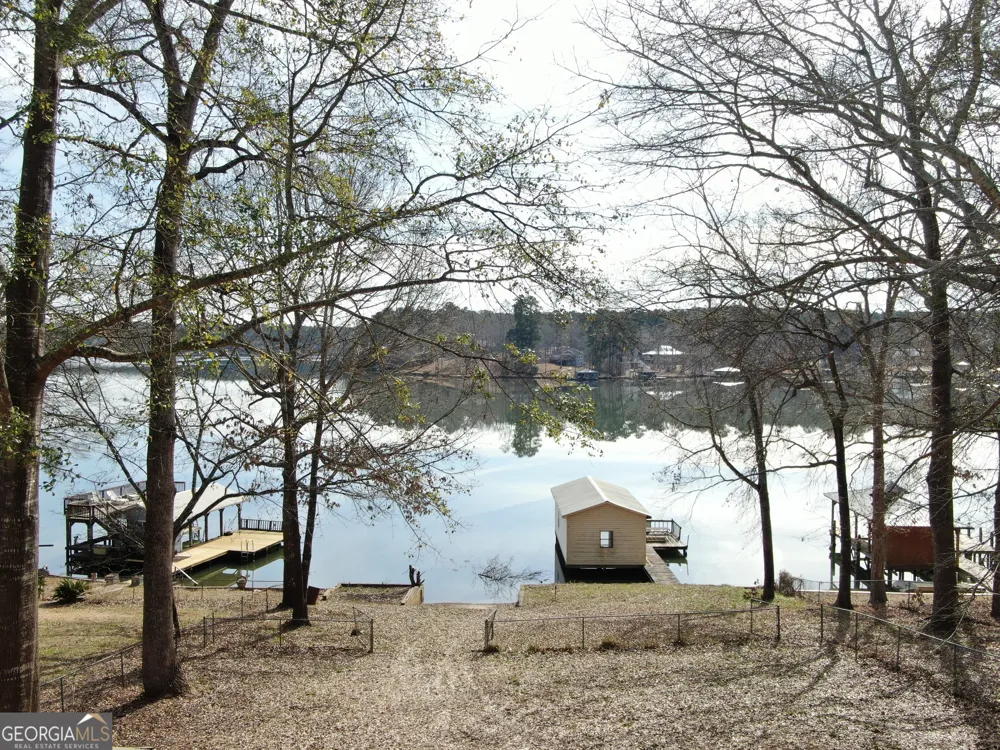 888 S Steel Bridge RD Eatonton, GA 31024