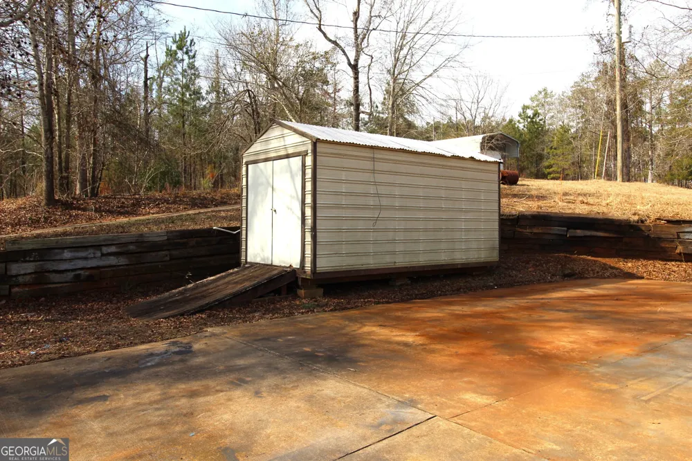 888 S Steel Bridge RD Eatonton, GA 31024
