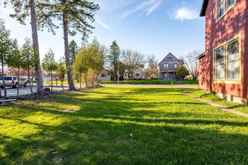 520 7th Avenue Two Harbors, MN 55616