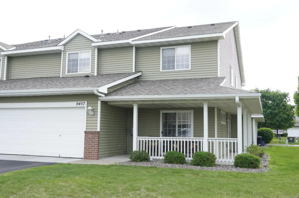9467 Golden Eagle Lane Monticello, MN 55362