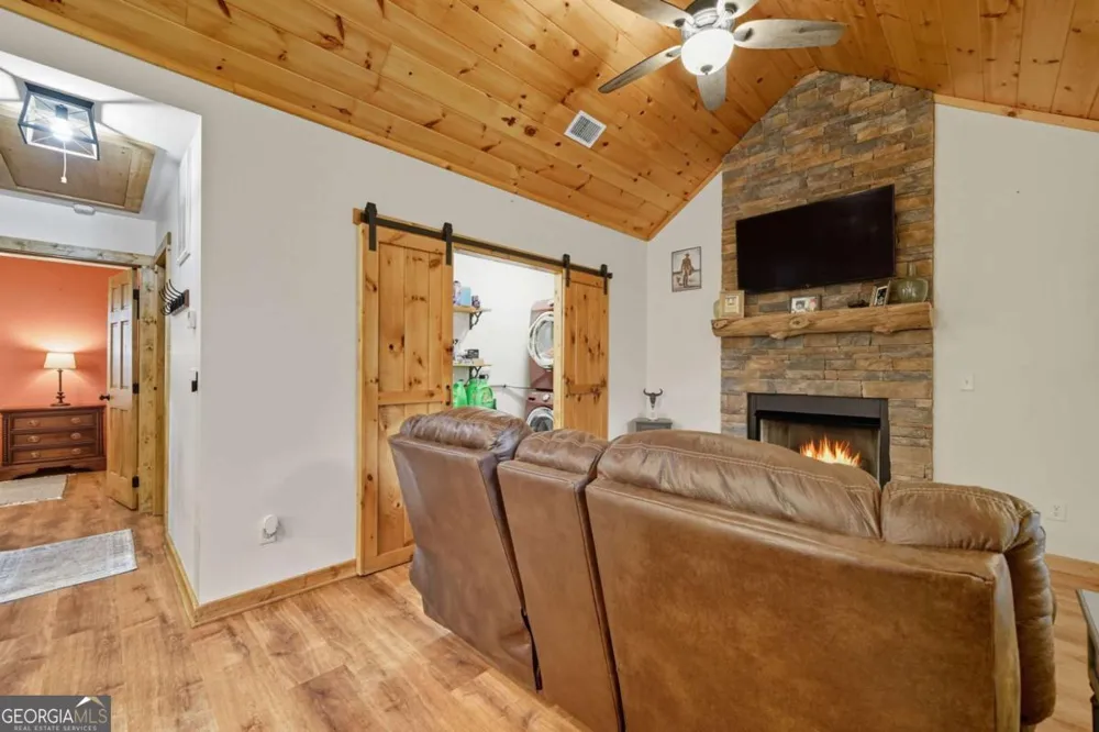 415 Woods RD Talking Rock, GA 30175