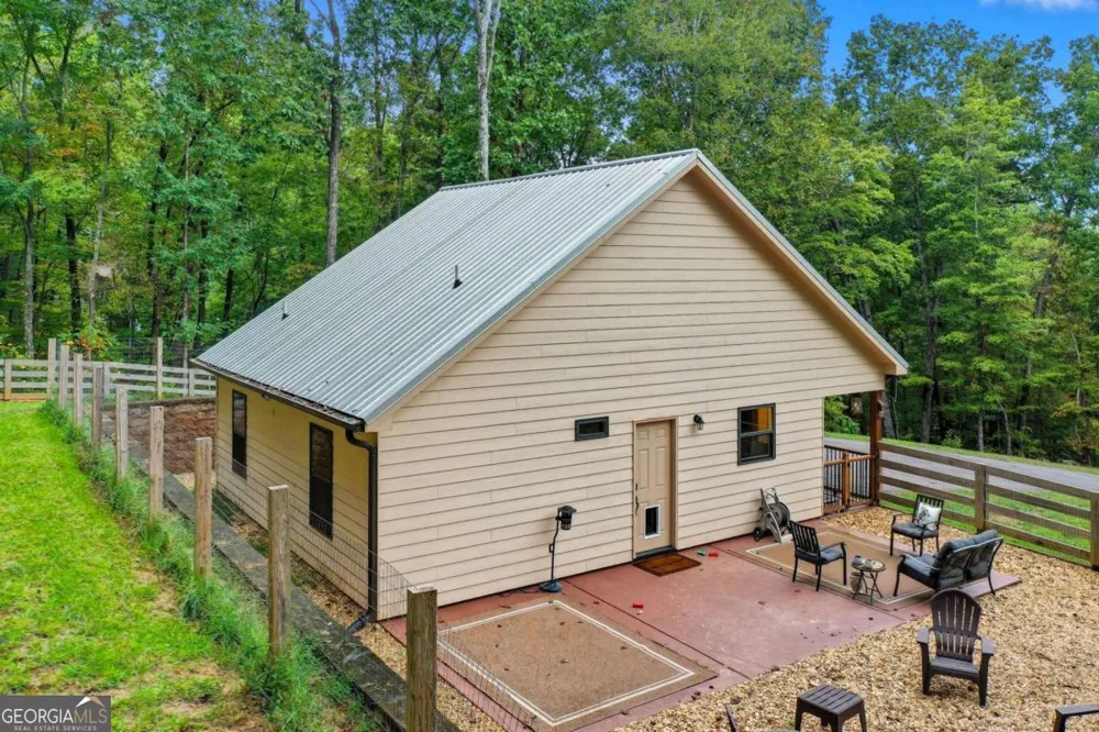 415 Woods RD Talking Rock, GA 30175