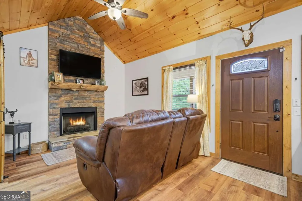 415 Woods RD Talking Rock, GA 30175
