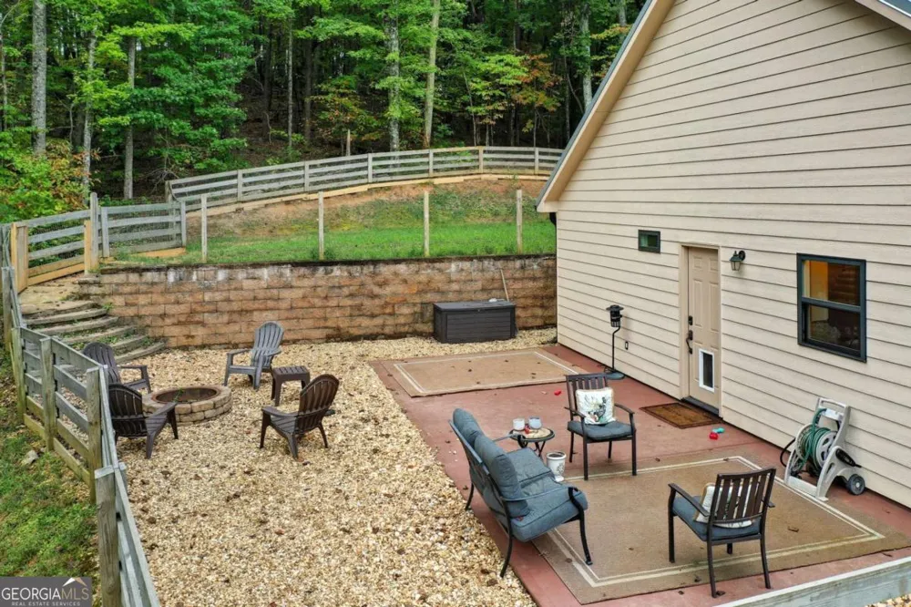 415 Woods RD Talking Rock, GA 30175