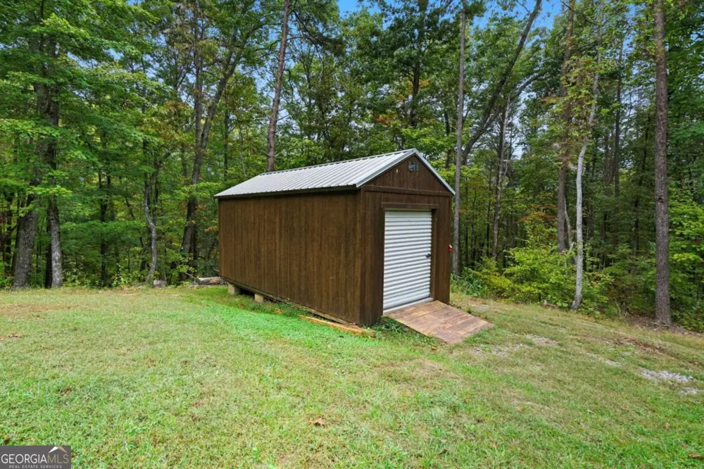 415 Woods RD Talking Rock, GA 30175