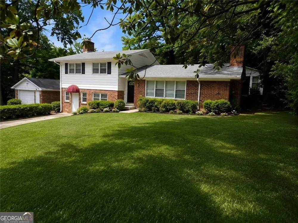 1037 Mell AVE Clarkston, GA 30021