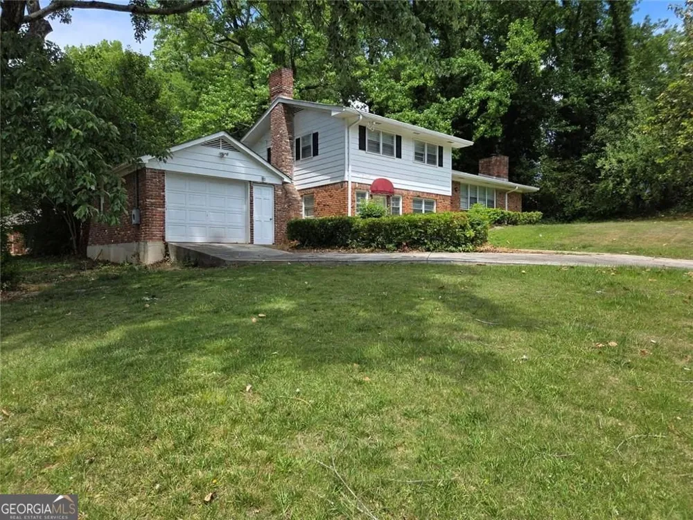 1037 Mell AVE Clarkston, GA 30021