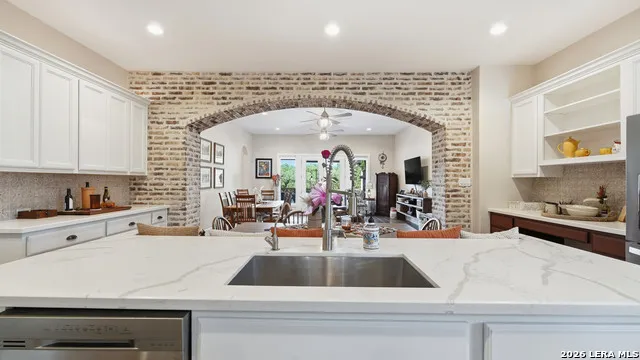 210 Jeff Vaughn Blanco, TX 78606
