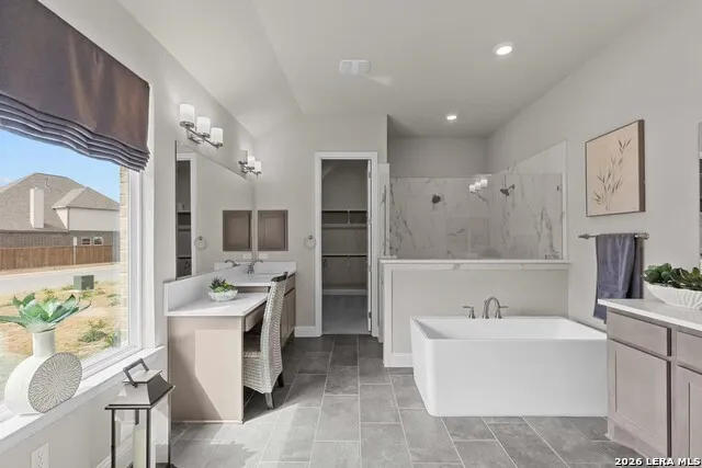 179 Highland Park Castroville, TX 78009
