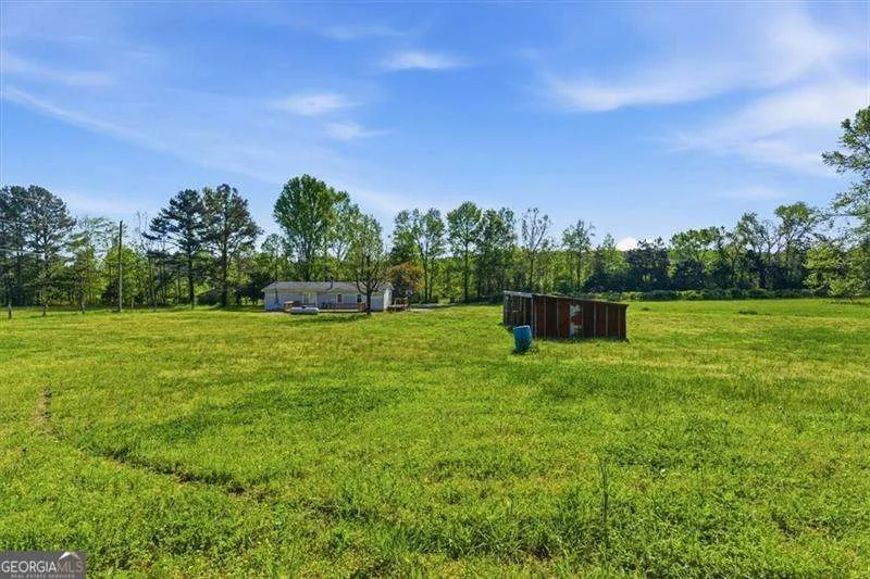 235 Kirk RD NW White, GA 30184
