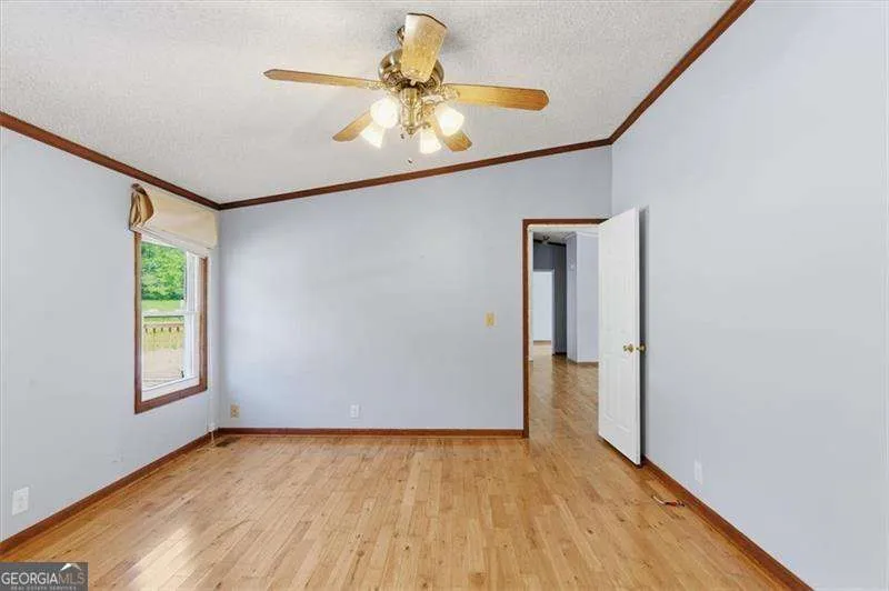 235 Kirk RD NW White, GA 30184