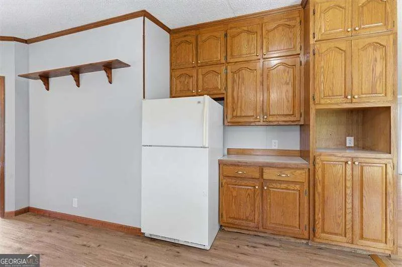 235 Kirk RD NW White, GA 30184