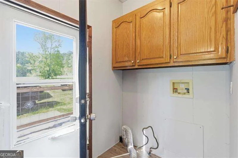 235 Kirk RD NW White, GA 30184