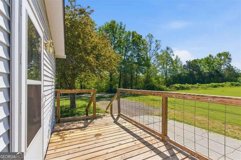 235 Kirk RD NW White, GA 30184