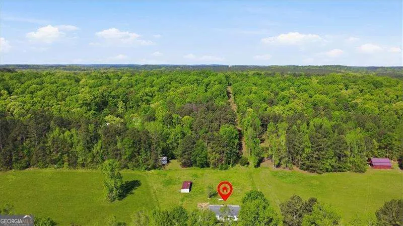 235 Kirk RD NW White, GA 30184