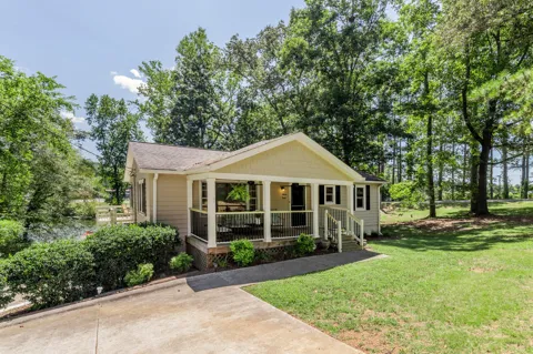 1112 Dogwood Drive