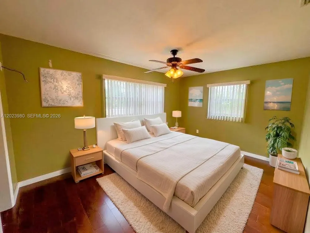 1313 E CLEVELAND AVE Lehigh Acres, FL 33972