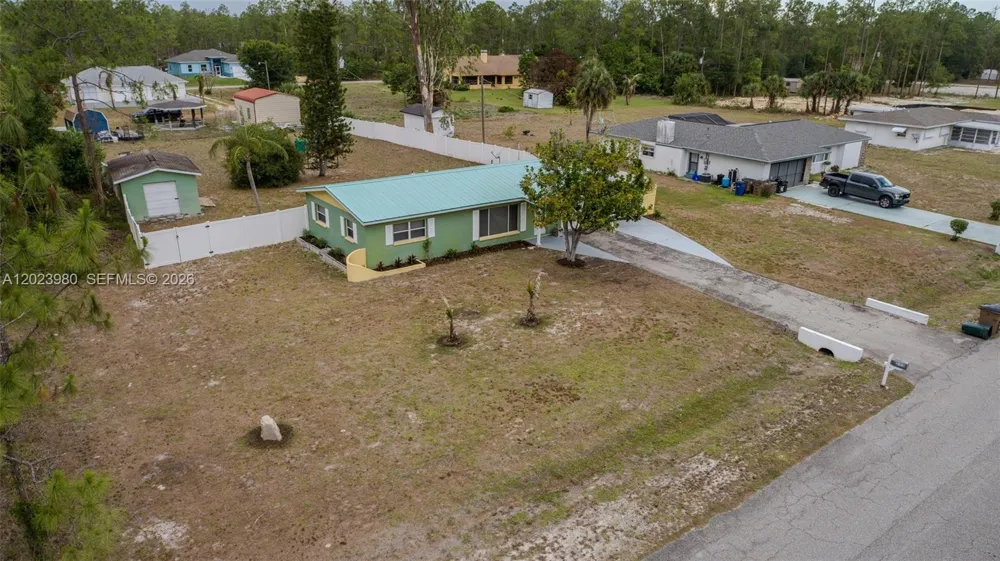 1313 E CLEVELAND AVE Lehigh Acres, FL 33972