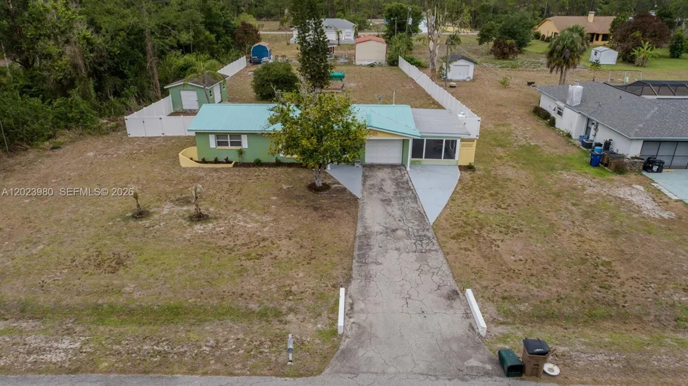 1313 E CLEVELAND AVE Lehigh Acres, FL 33972