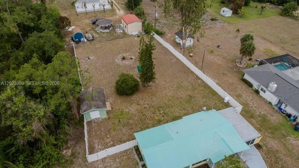 1313 E CLEVELAND AVE Lehigh Acres, FL 33972