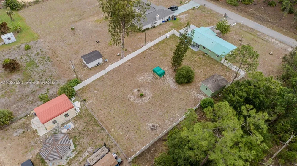 1313 E CLEVELAND AVE Lehigh Acres, FL 33972
