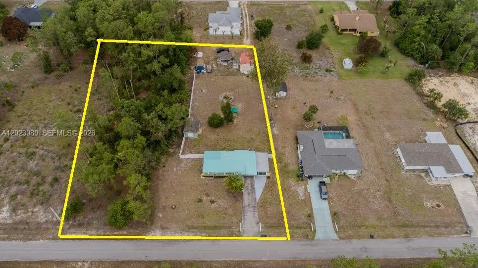 1313 E CLEVELAND AVE Lehigh Acres, FL 33972