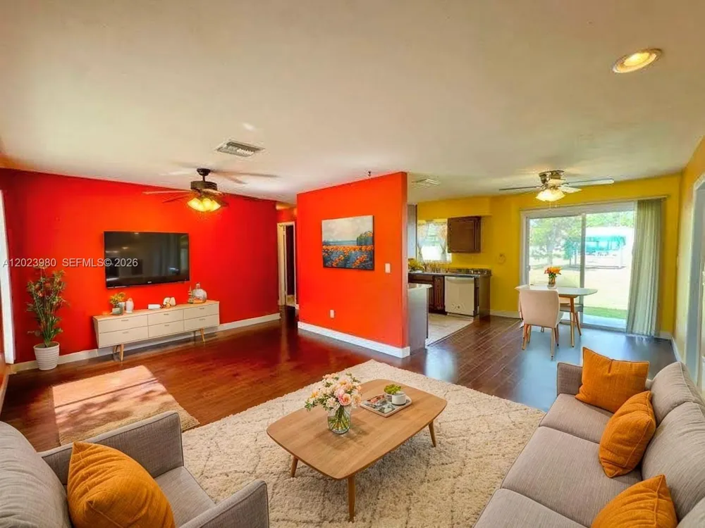 1313 E CLEVELAND AVE Lehigh Acres, FL 33972