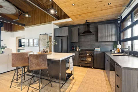 480 County Road 2745