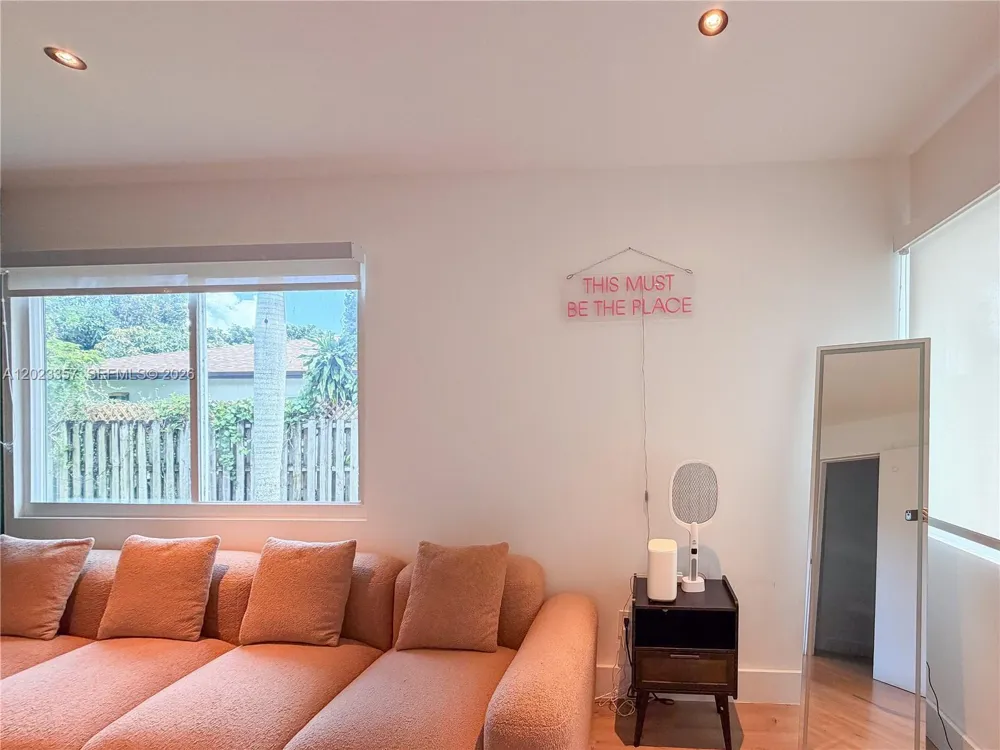 105 SW 4th Ave #0 Hallandale Beach, FL 33009