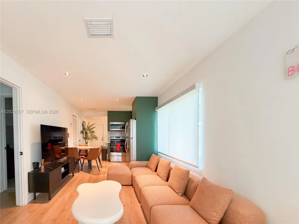 105 SW 4th Ave #0 Hallandale Beach, FL 33009