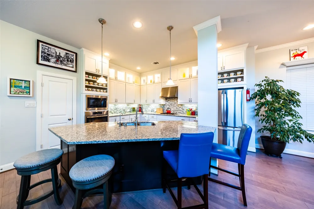 6606 Deleon Street Irving, TX 75039