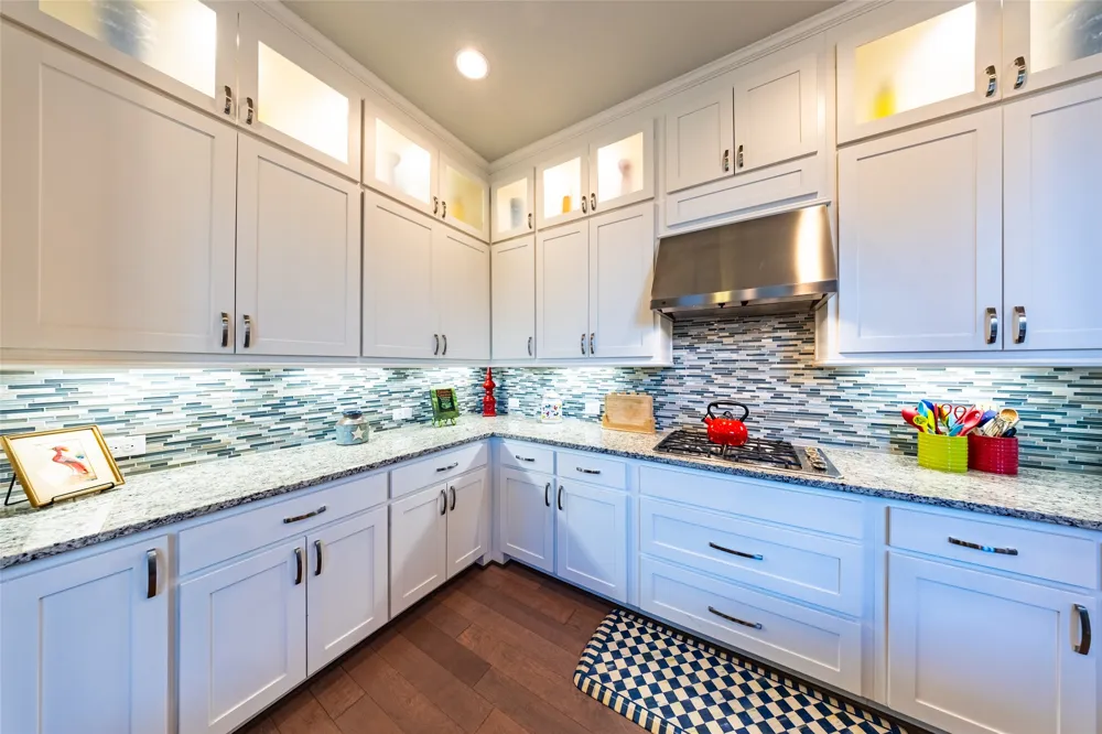 6606 Deleon Street Irving, TX 75039