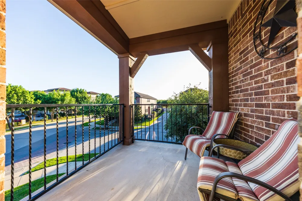 6606 Deleon Street Irving, TX 75039