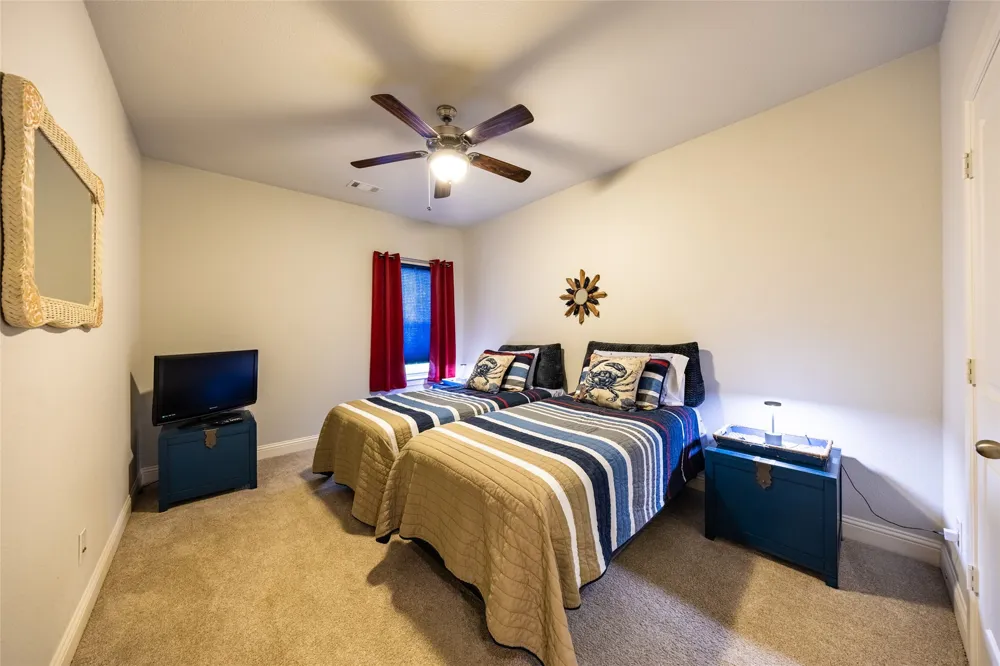 6606 Deleon Street Irving, TX 75039